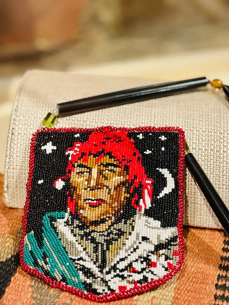 Marcus Frejo (Oklahoma Seminole) – beaded portrait of Emathla (King Philip) made of leather,<br />
cotton, and size 13 and 15 cut seed beads 2024